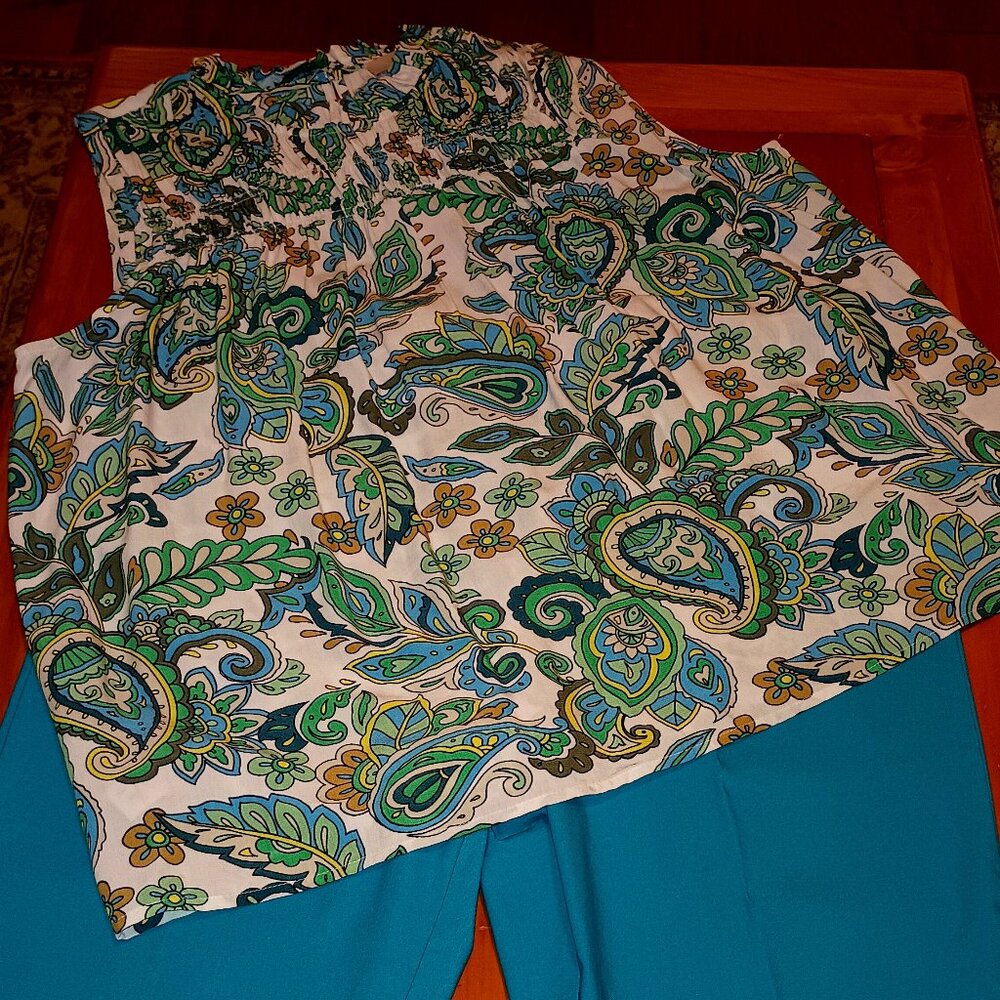 Loft Floral Paisley Women's Top